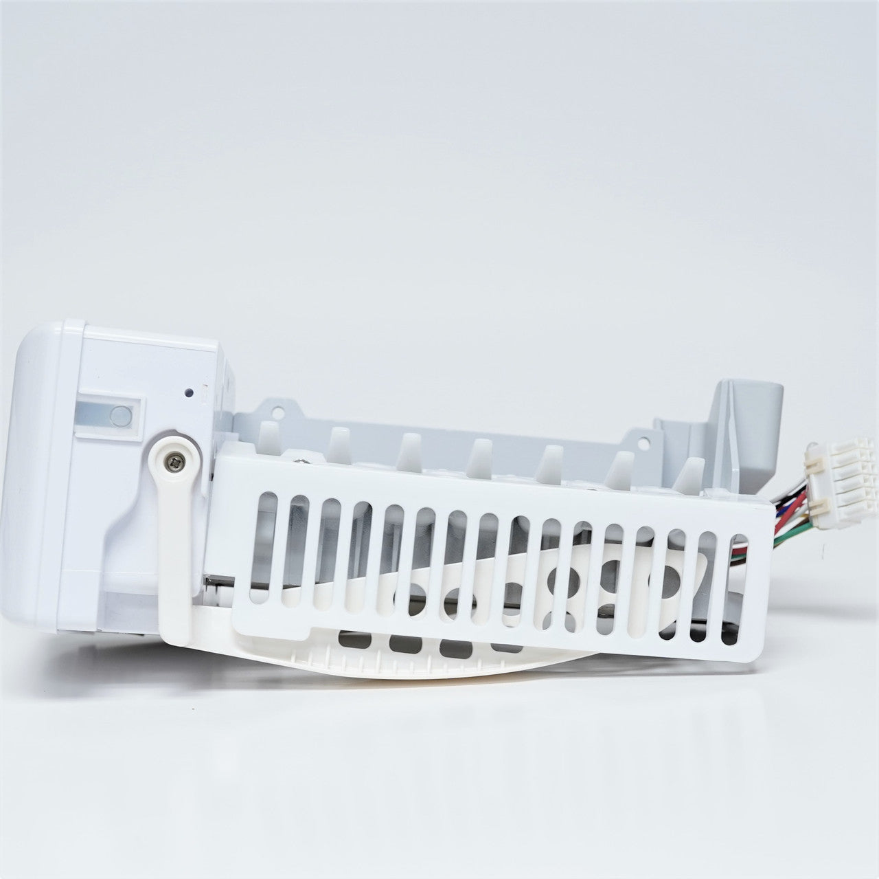 Samsung RS267TDPN Refrigerator Ice Maker Assembly