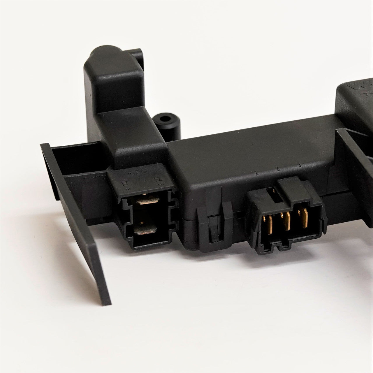 Amana NFW7200TW Washer Door Latch