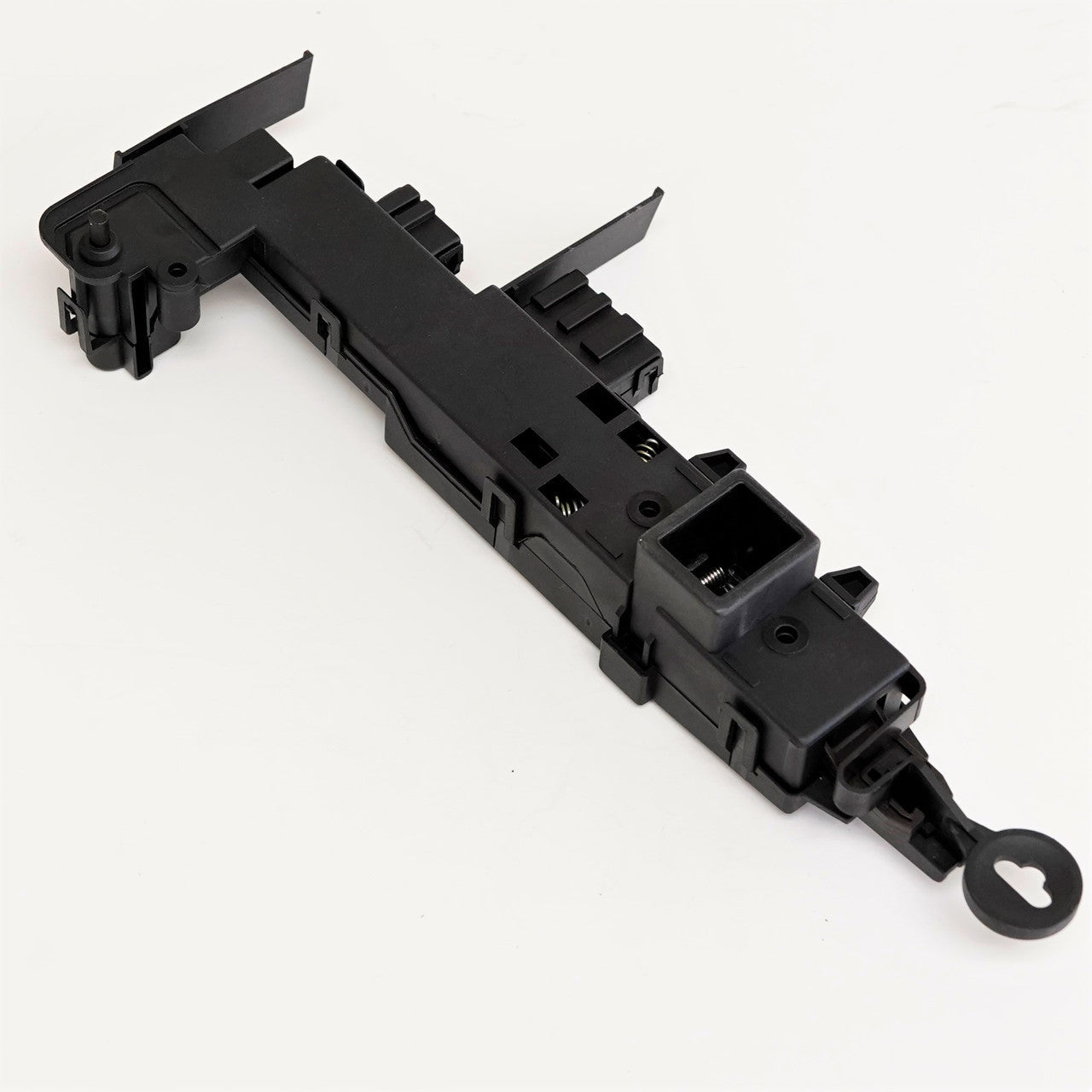 Inglis IFW7200TW10 Washer Door Latch
